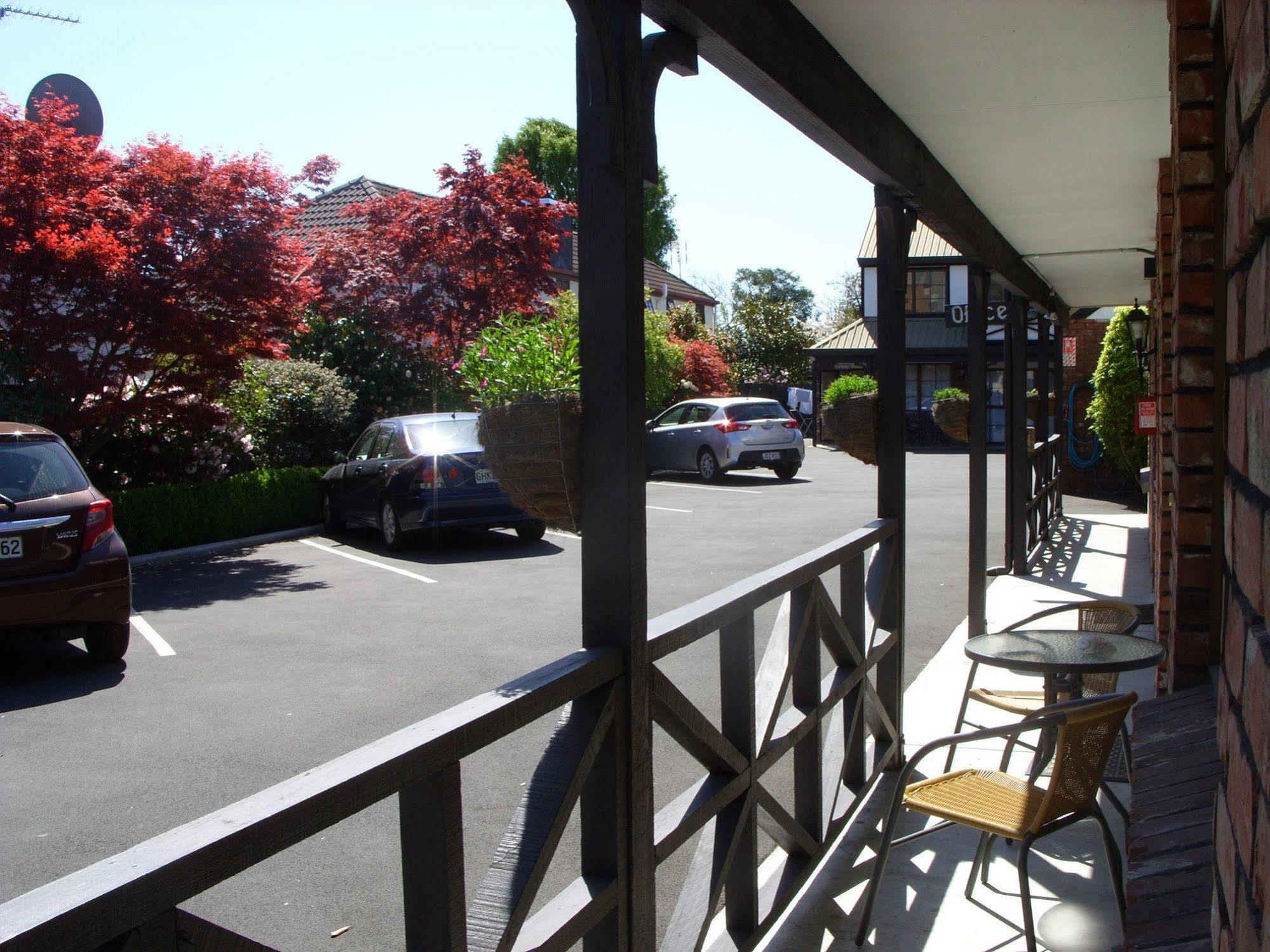 Tudor Court Motel Christchurch Exterior photo